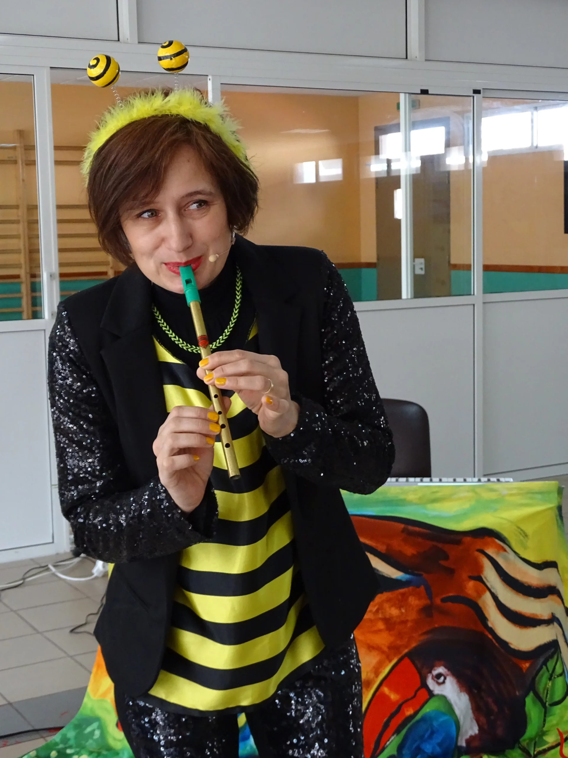 Spectacle pour école maternelle - Séverine Bertru Séverine Bertru joue de la flûte